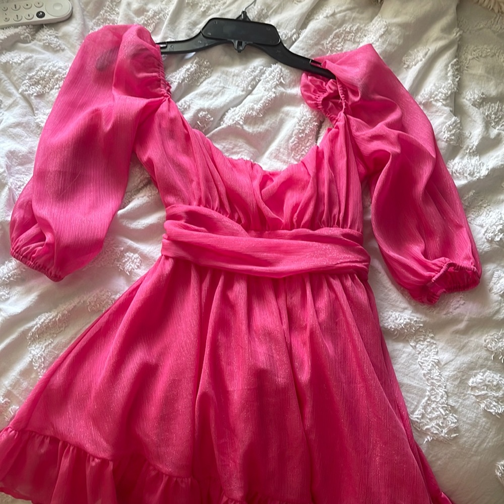 neia ruffle chiffon dress in hot pink